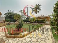 Venta - Semi-Detached Villa - La Nucia - Barranco Hondo