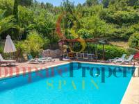 Sale - Villa - Jalon Valley - Campo