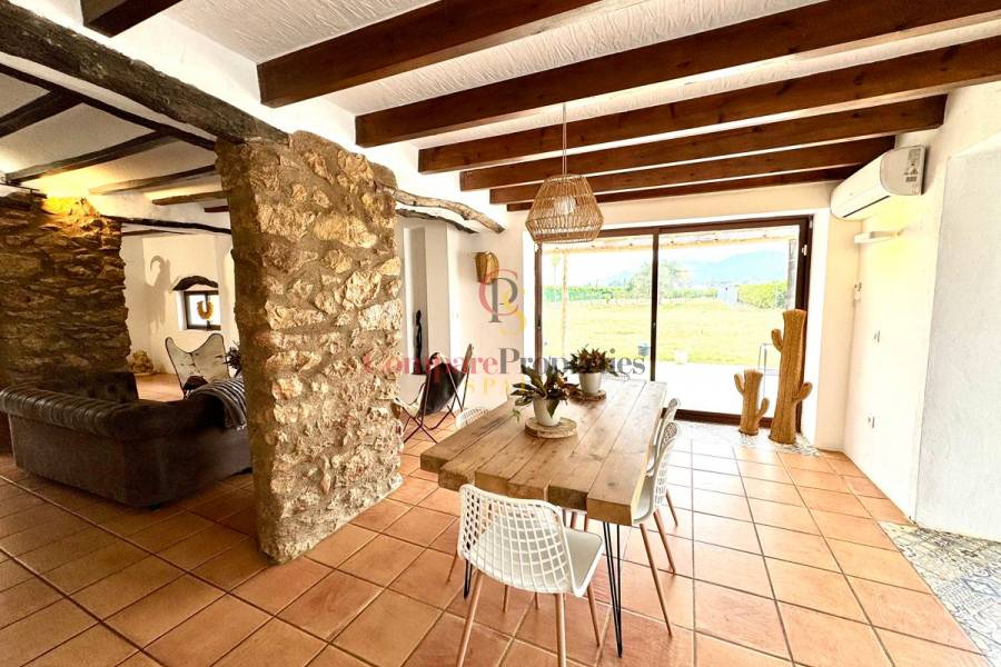 Sale - Villa - Dénia - La Sella