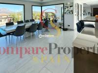 Venta - Villa - Jávea