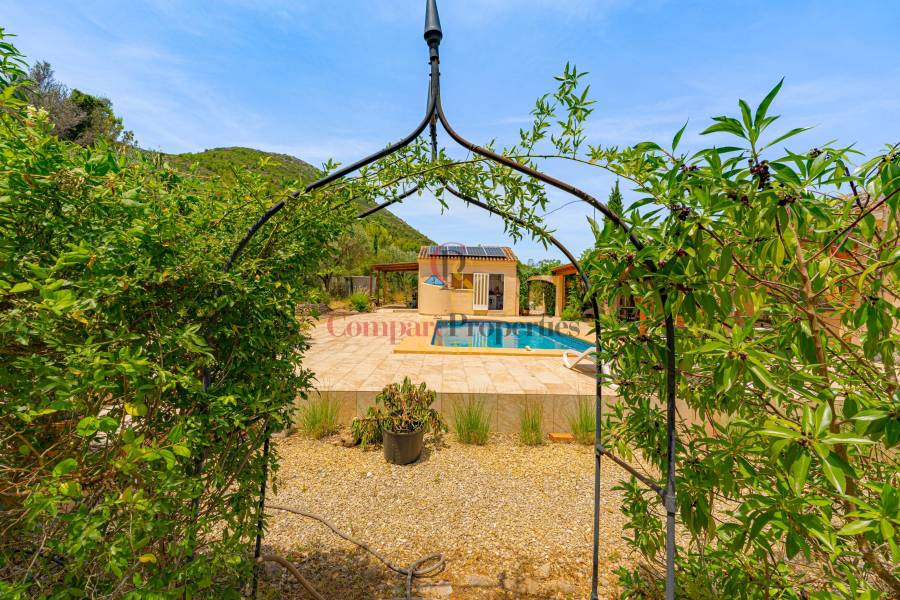 Sale - Villa - Jalon Valley - Comunidad valenciana