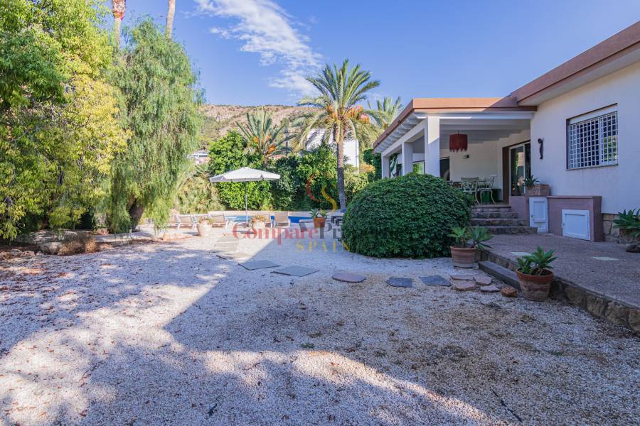 Venta - Villa - Albir