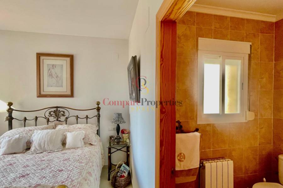 Sale - Villa - Jalon Valley - Valley / Urbanización