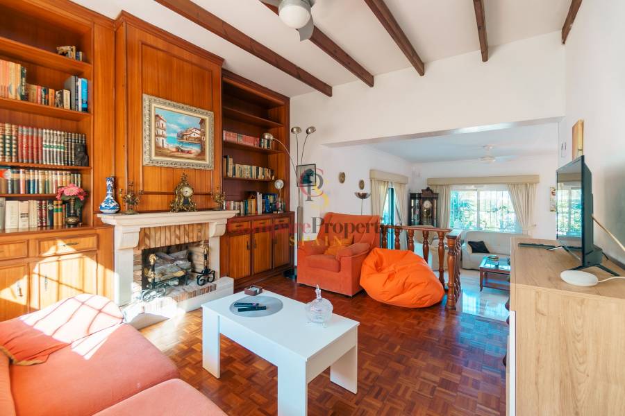 Venta - Villa - Albir