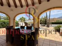 Sale - Villa - El Vergel - 