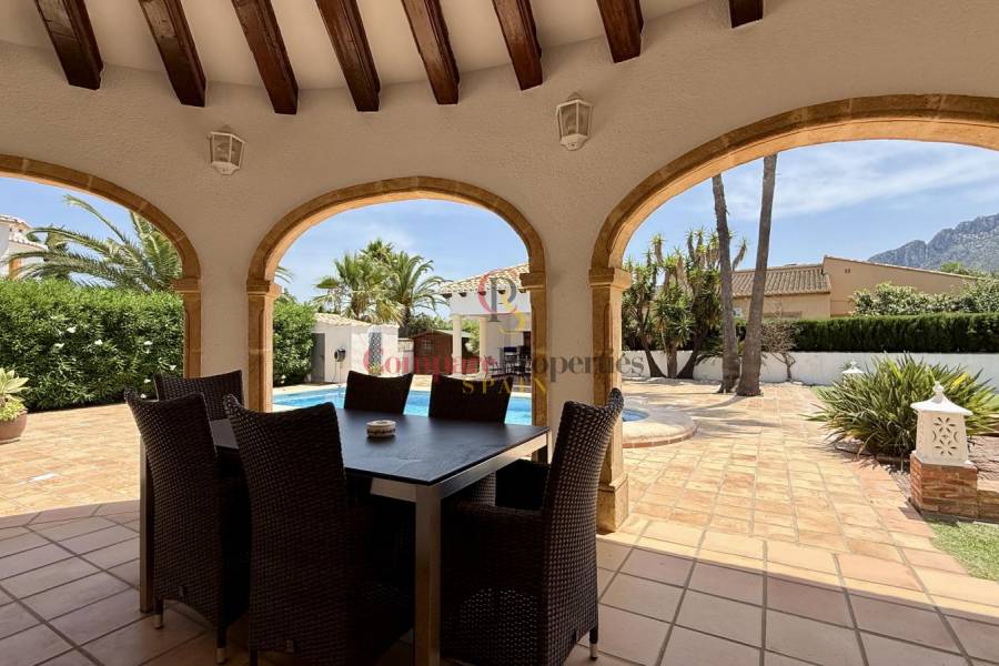 Sale - Villa - El Vergel - 