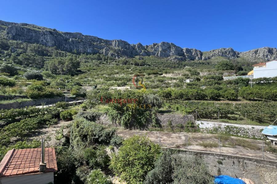 Venta - Villa - La Vall de Gallinera - Benisiva