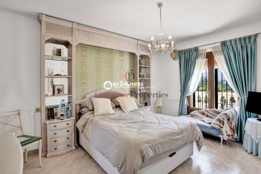 Sale - Villa - Orba