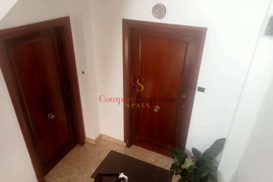 Sale - Apartment - Oliva - 