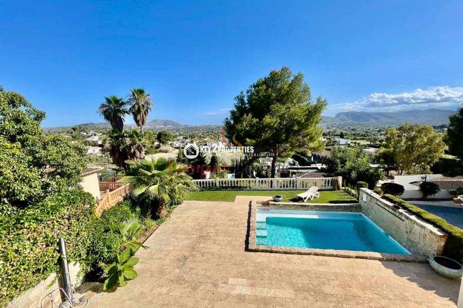 Sale - Villa - Jávea