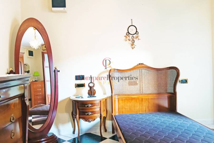 Sale - Villa - Oliva