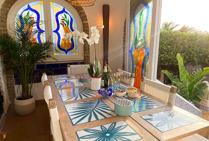 Sale - Villa - Dénia - Montgo