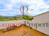 Sale - Villa - Jalon Valley - Campo