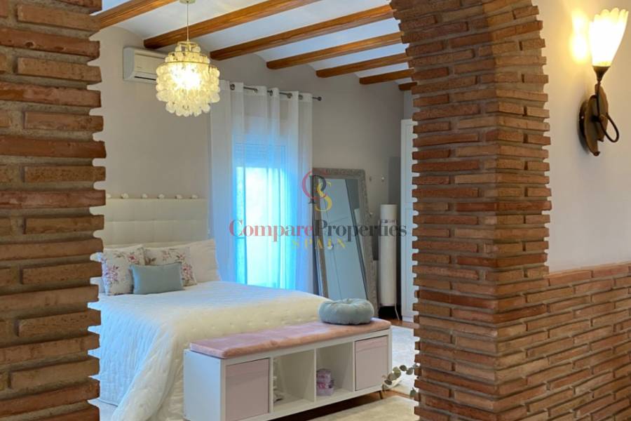 Sale - Villa - Orba Valley - Orba