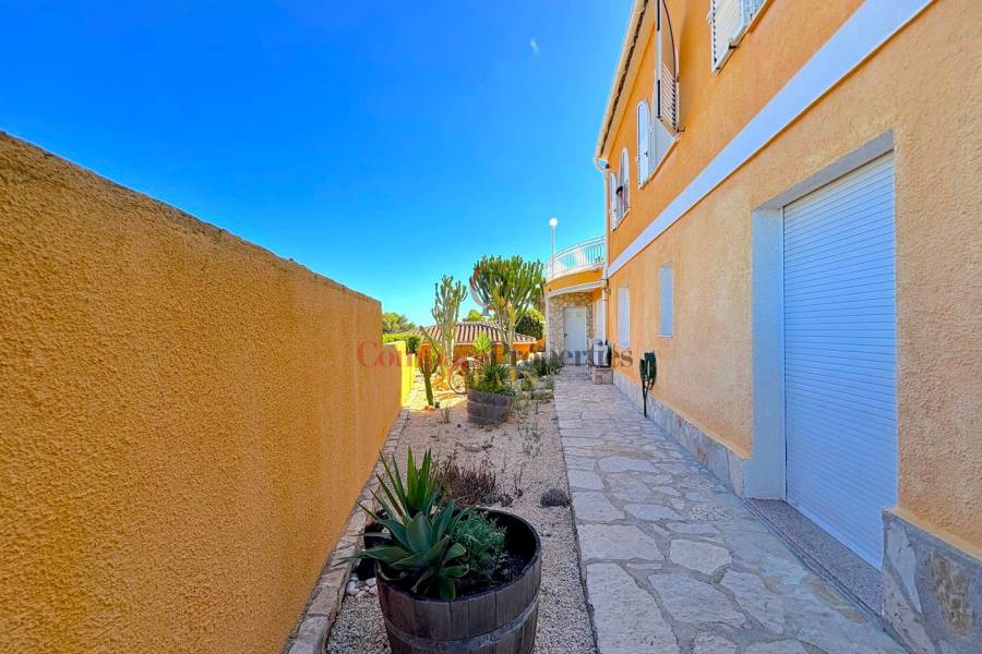 Sale - Villa - Benitachell - Encinas