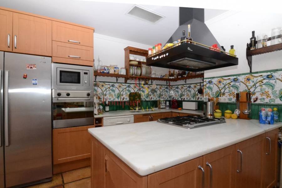 Sale - Villa - Dénia - Las Rotas