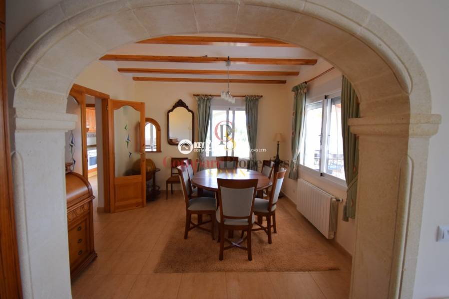 Sale - Villa - Jávea