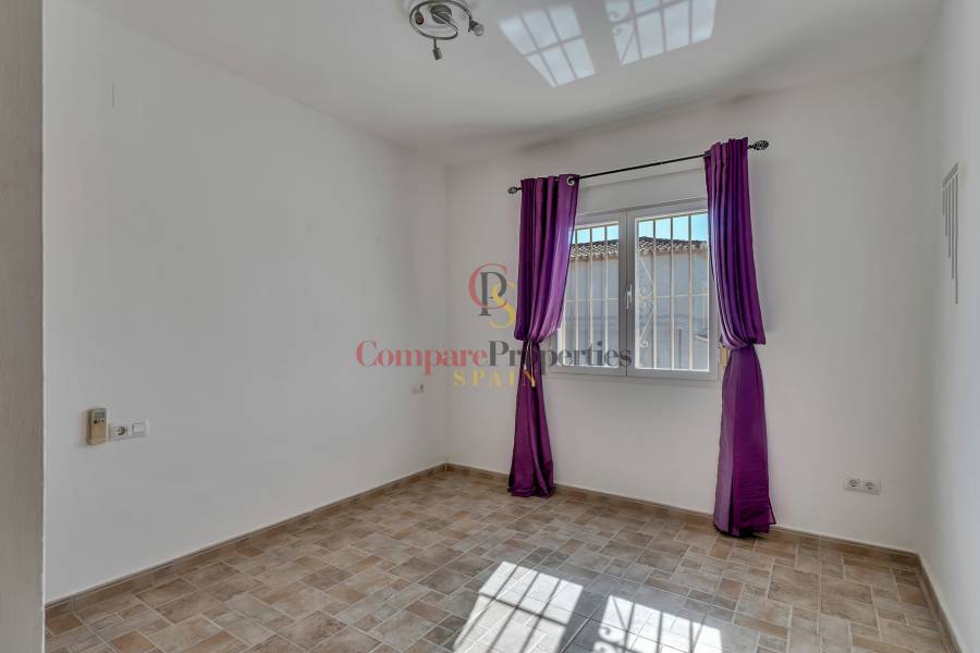 Verkauf - Villa - Orba Valley - Costa Blanca