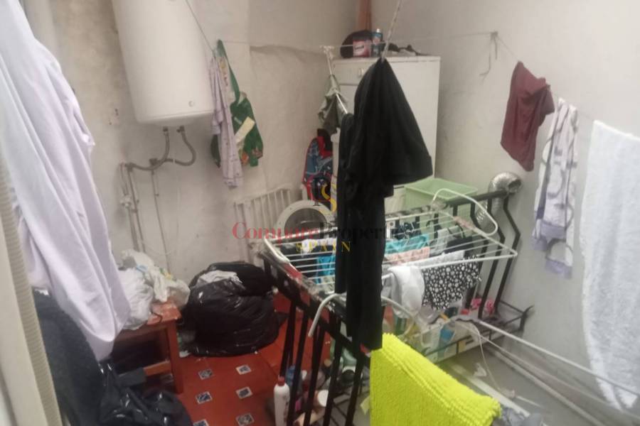 Sale - Apartment - Oliva - 