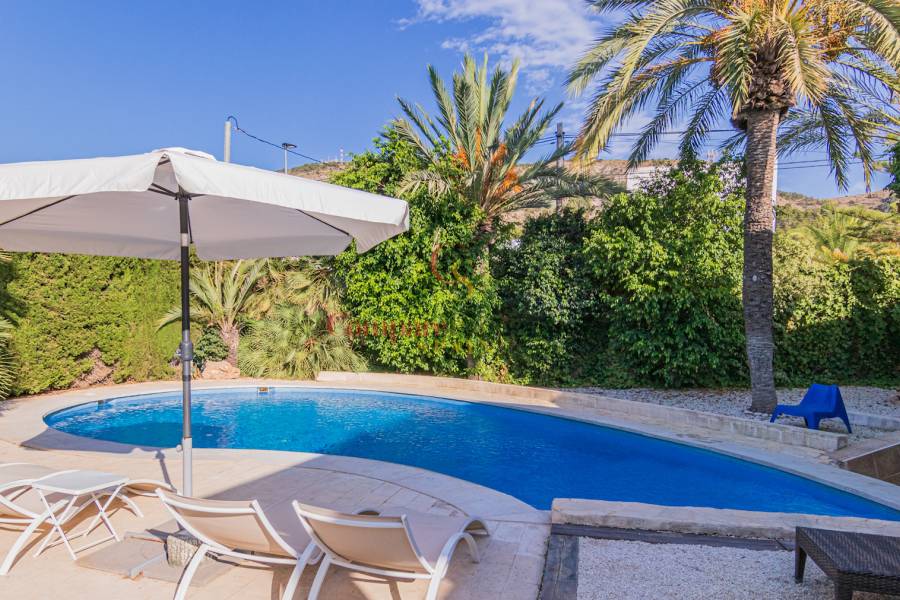 Venta - Villa - Albir