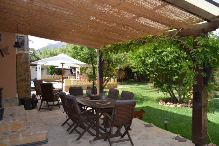 Sale - Villa - Jalon Valley - Campo