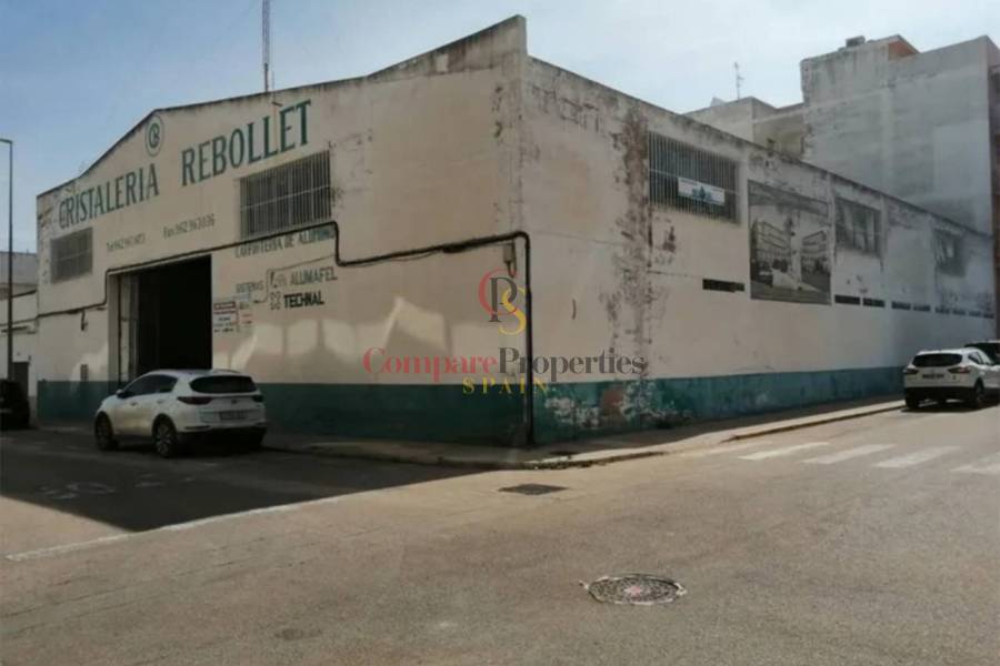 Sale - Apartment - Oliva - 