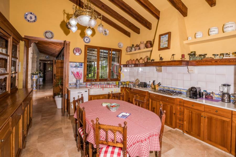 Sale - Villa - Dénia - La Jara