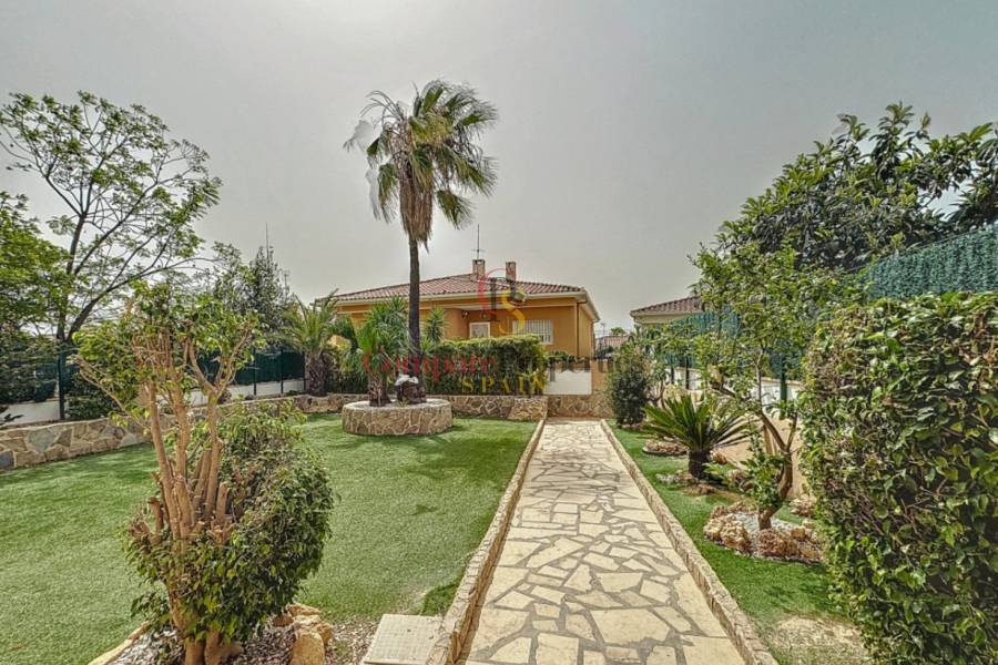 Verkoop - Semi-Detached Villa - La Nucia - Barranco Hondo