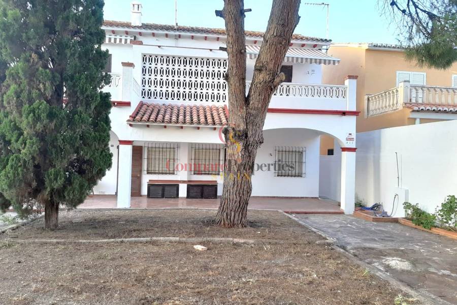 Sale - Townhouses - Dénia
