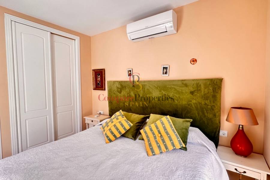 Sale - Villa - Dénia - Montgo