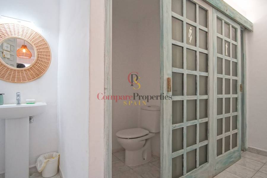 Venta - Villa - Dénia