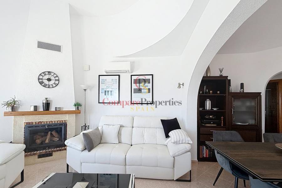 Sale - Villa -  - Kalmias