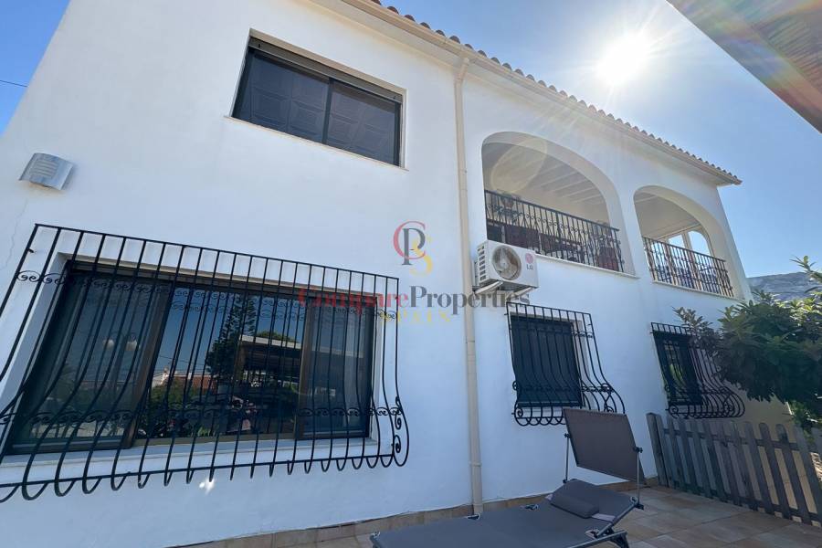 Sale - Villa - Dénia - Montgo