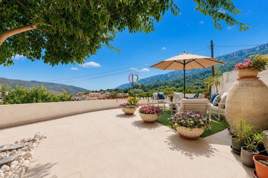 Sale - Villa -  - Casco Urbano
