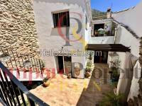 Sale - Townhouses - Forna