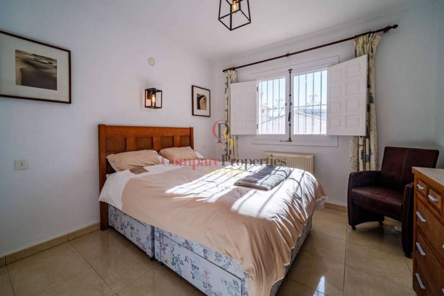 Sale - Villa - Jávea