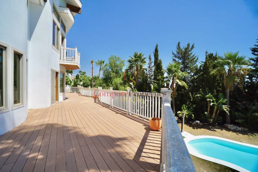 Sale - Villa - Benhavis - El Paraiso Alto
