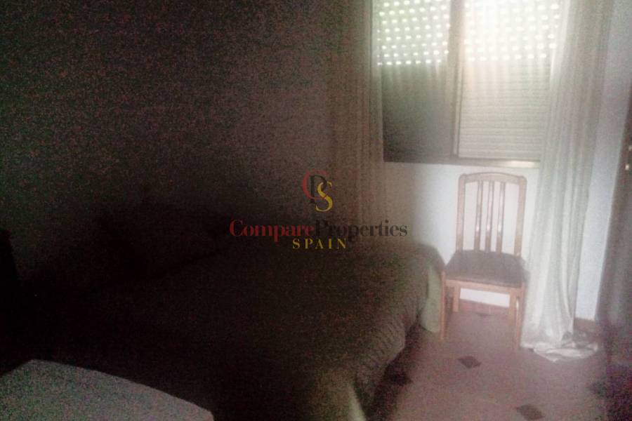 Sale - Apartment - Oliva - 