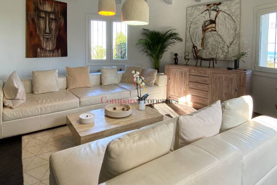 Sale - Villa - Dénia - Montgo