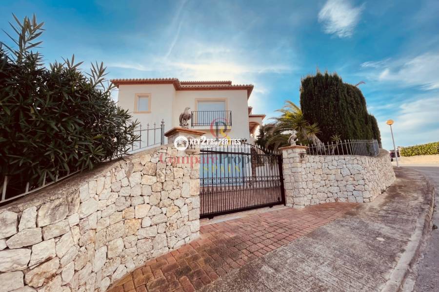 Sale - Villa - Jávea