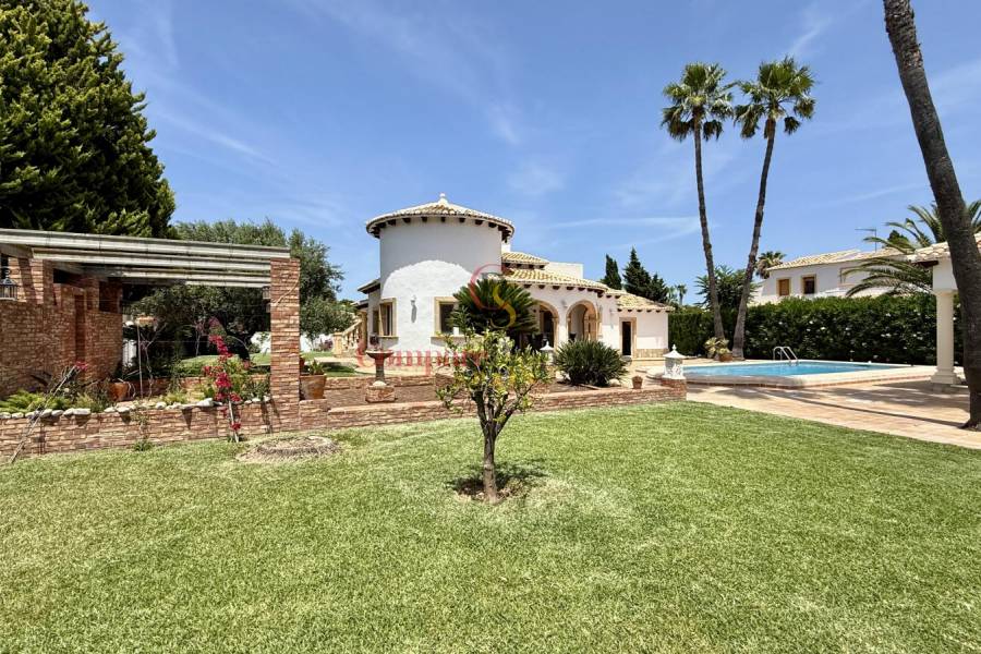 Sale - Villa - El Vergel - 