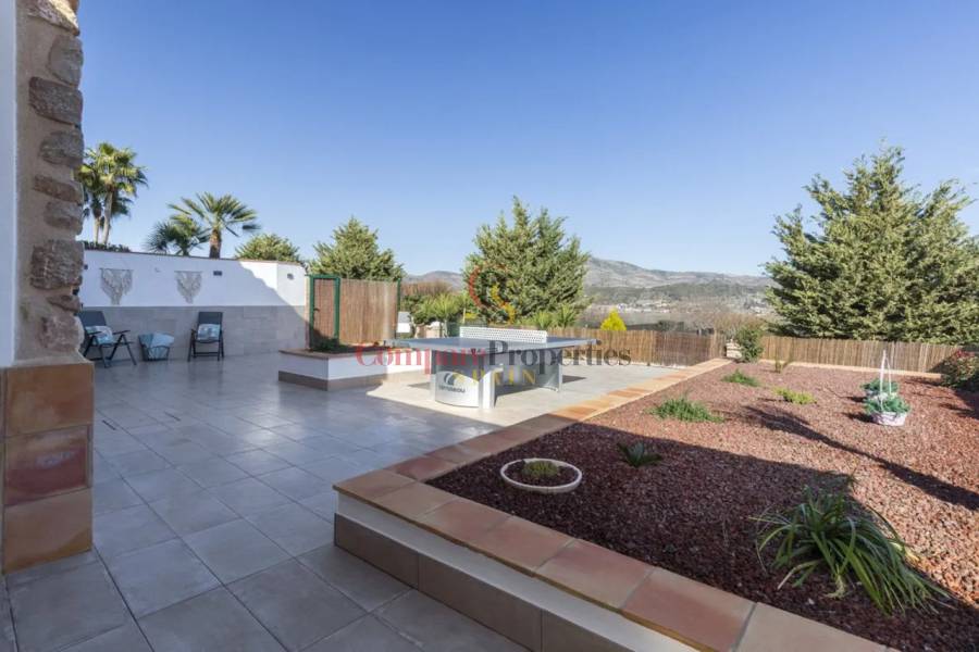 Verkoop - Villa - Jalon Valley - Jalon