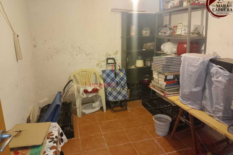 Sale - Apartment - Xeresa