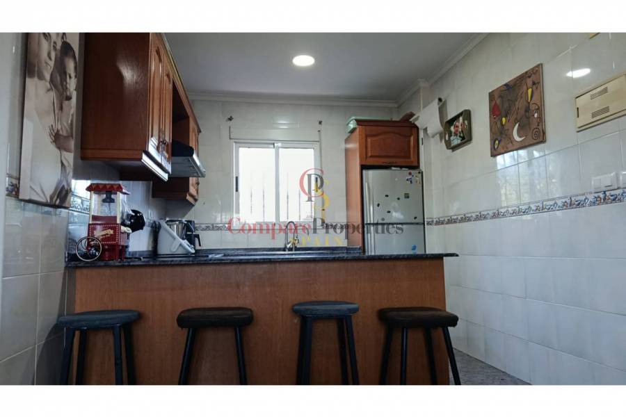 Sale - Apartment - Oliva - 