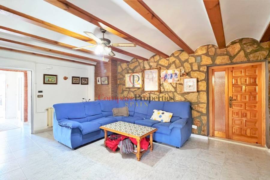 Sale - Villa - Dénia