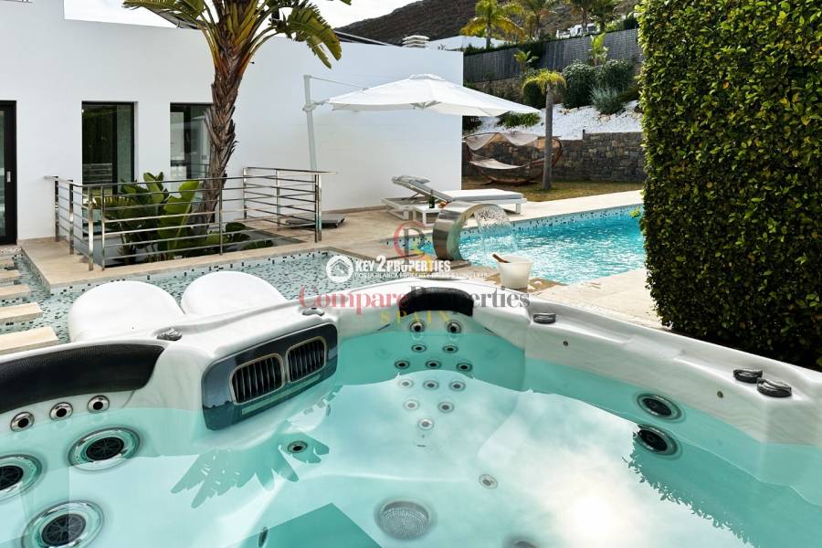 Venta - Villa - Jávea