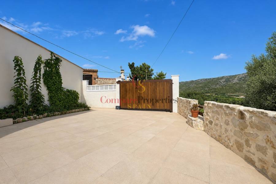 Sale - Villa -  - Casco Urbano