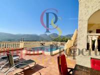 Sale - Villa - Jalon Valley - Valley / Urbanización