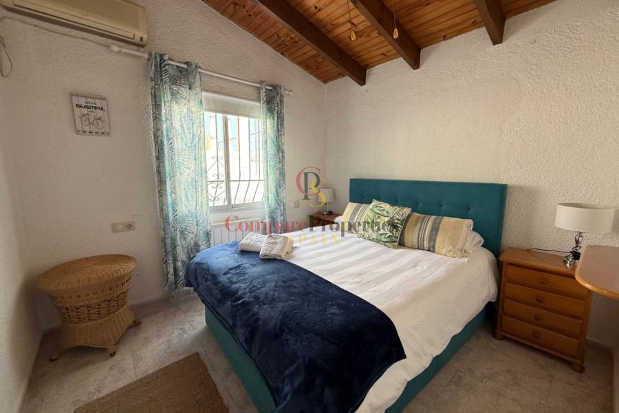 Sale - Villa - Dénia