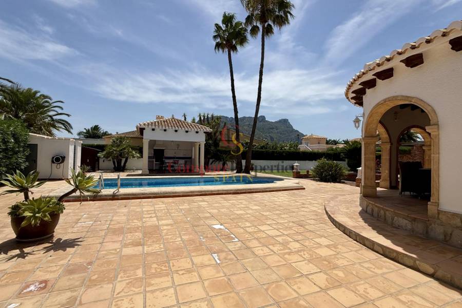Sale - Villa - El Vergel - 